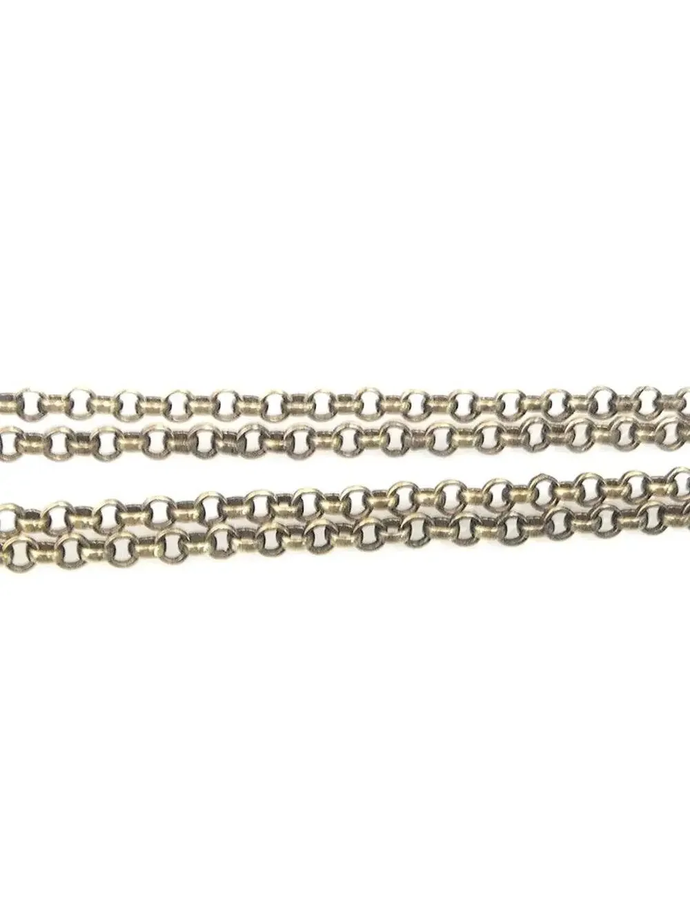 CHANEL elevate your